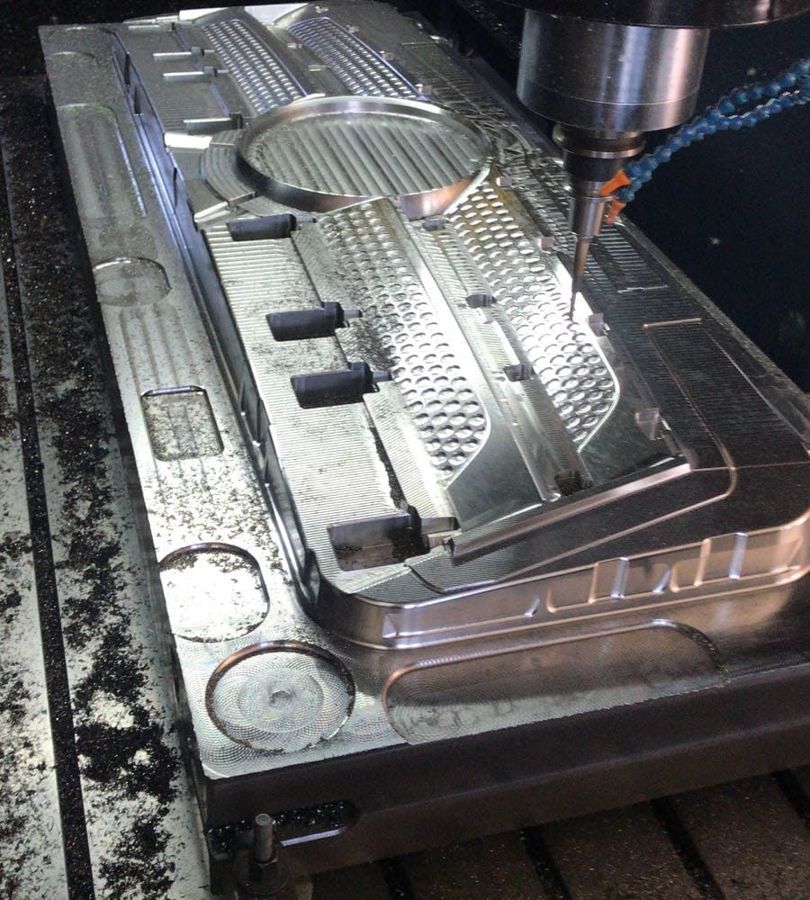Precision finishing of a mould surface